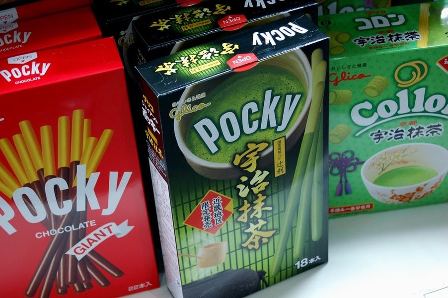 green tea pocky giant