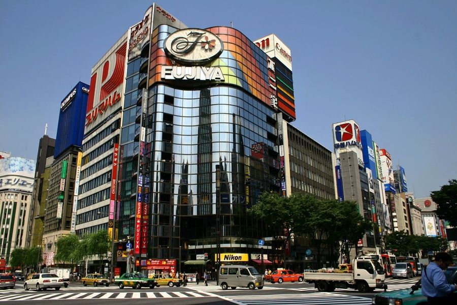 The Ginza shopping district is one of the best Tokyo sightseeing spots