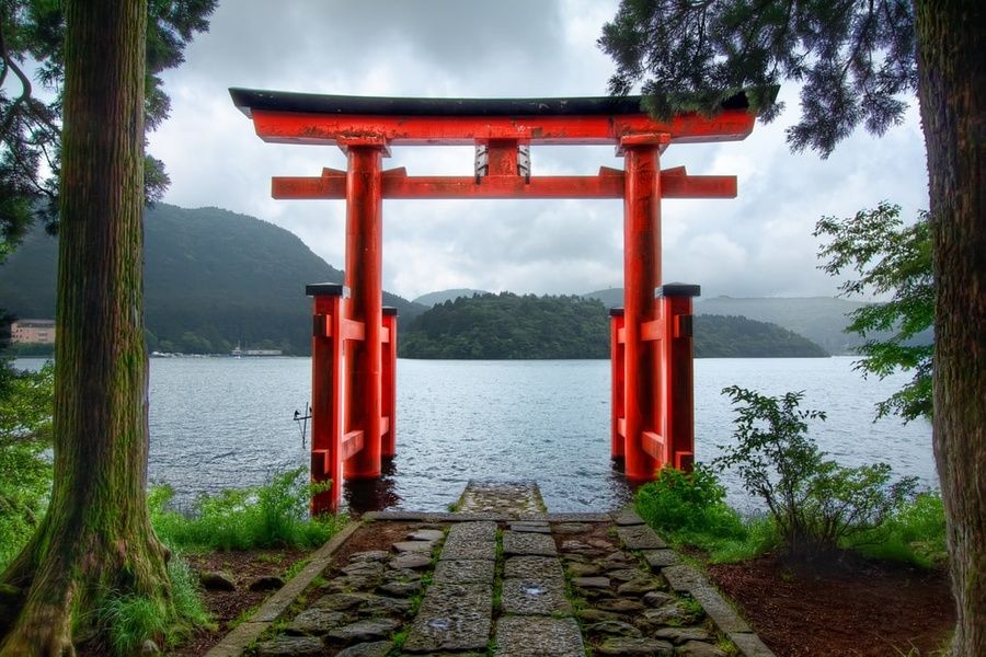 Instagramming Torii Gate is one of the things to do in Hakone