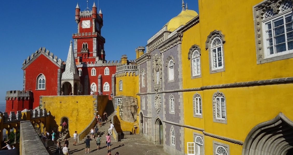 A Local's Guide to Travel in Central Portugal — Go Ask A Local