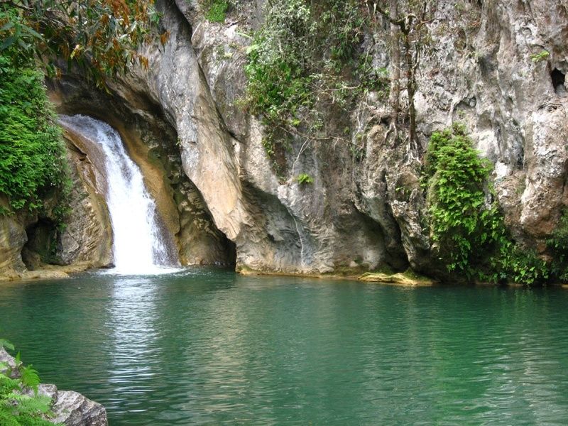 Beautiful green waters, waterfall and mountains things to do in Trinidad Cuba