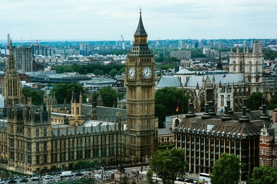Grand Big Ben is a cool place to visit in London