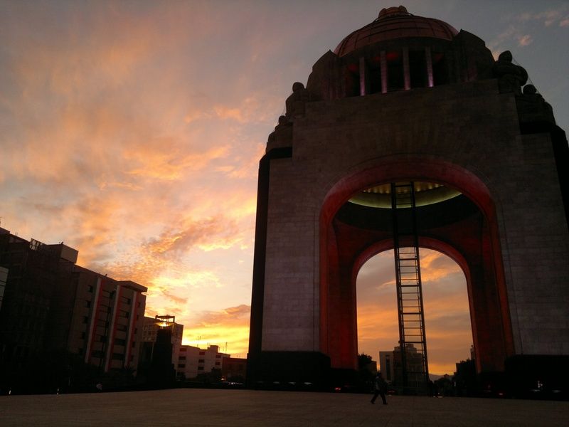 Monumento de la Revolucion offers spectacular views, especially at sundown