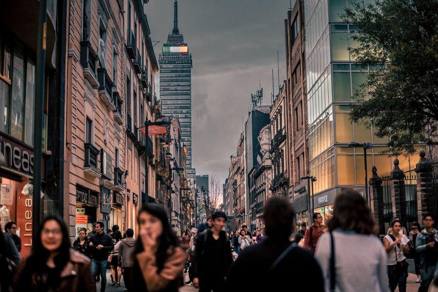 People can walk around safely during Mexico City travel