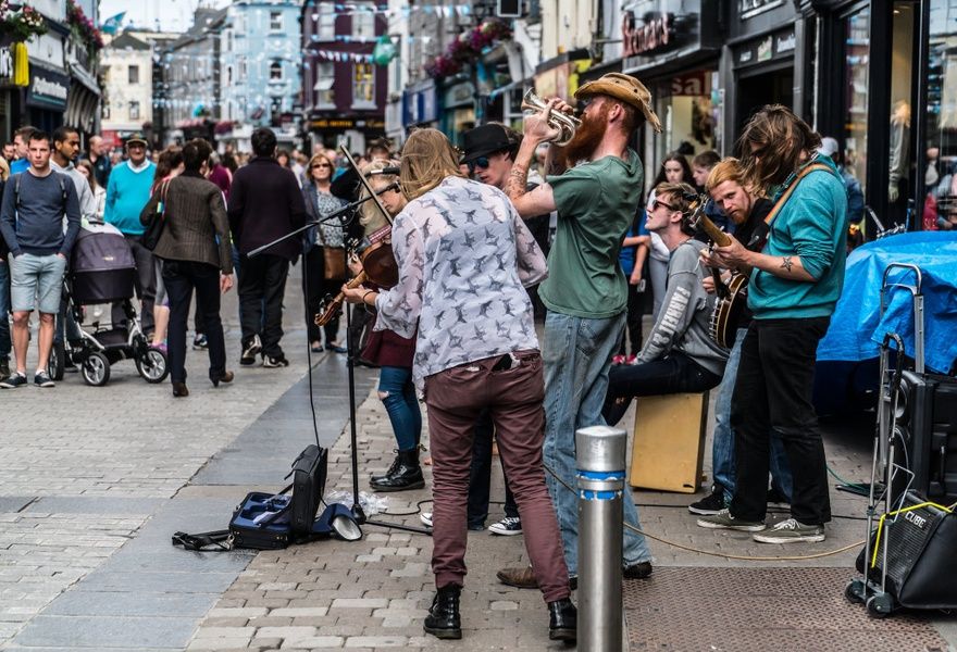 Listening to live music is one of the best things to do in Galway Ireland