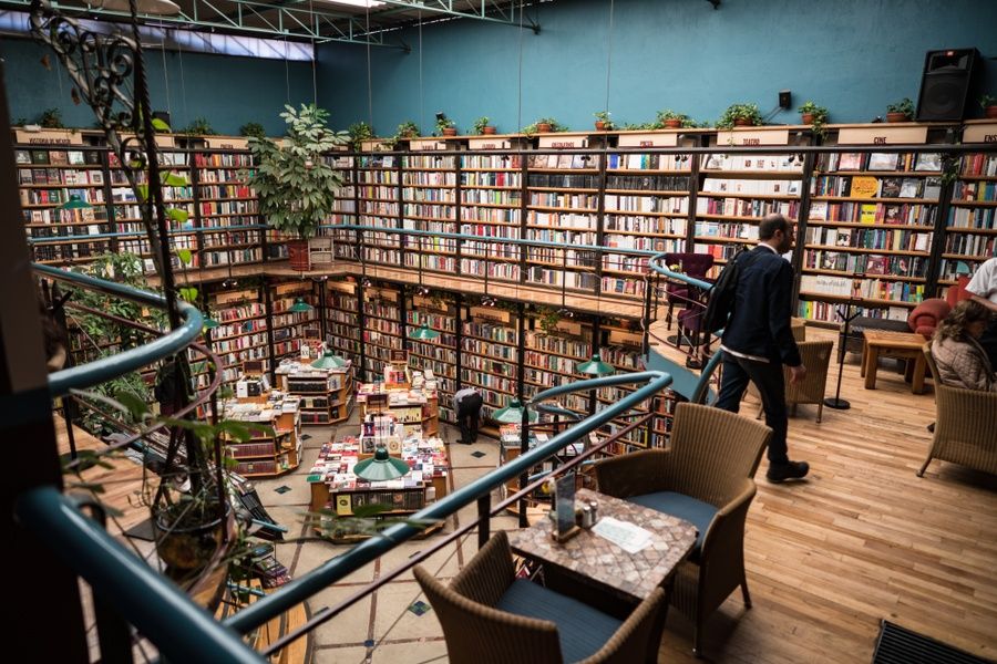 El Pendulo is perfect for the literary inclined—the combo of books and brunch make it one of Mexico City's best restaurants