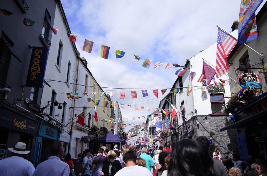 Spend one week in Ireland in western Ireland