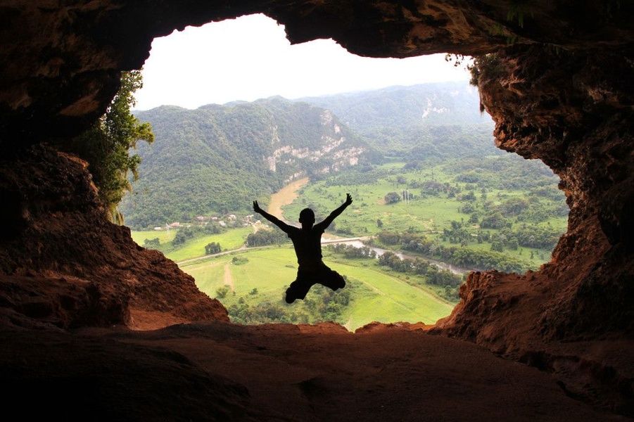 Ecotour of ancient caves and cliffs in Arecibo