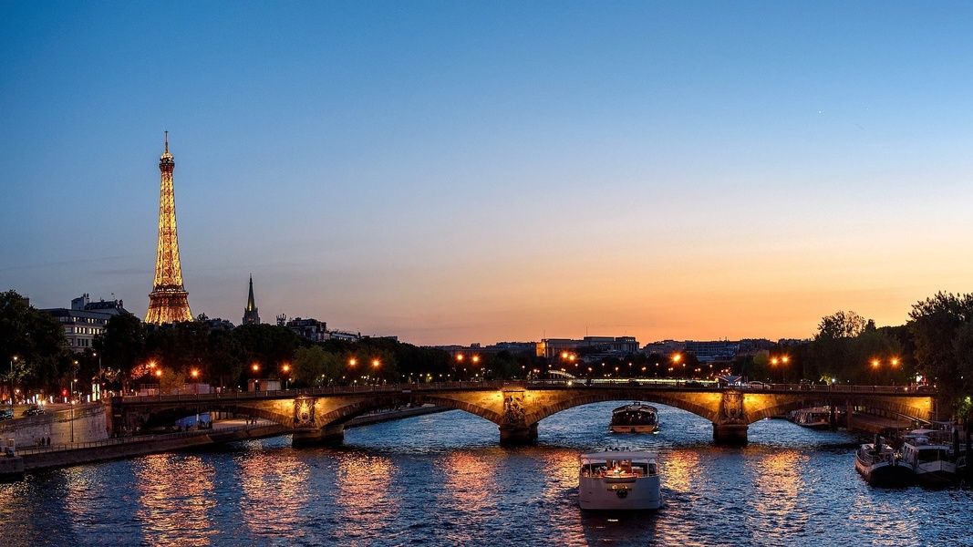 Paris at night Is France Safe