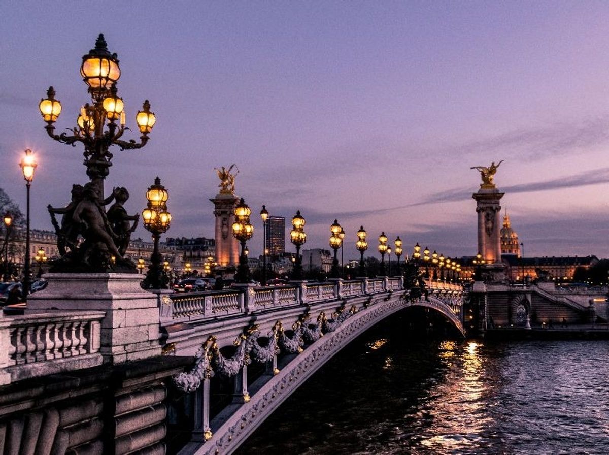 Is It Safe To Travel To Paris For Christmas 2022 Is It Safe To Travel To France In 2022? - Viahero