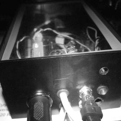 This box  contains all the electronic stuff (arduino etc)