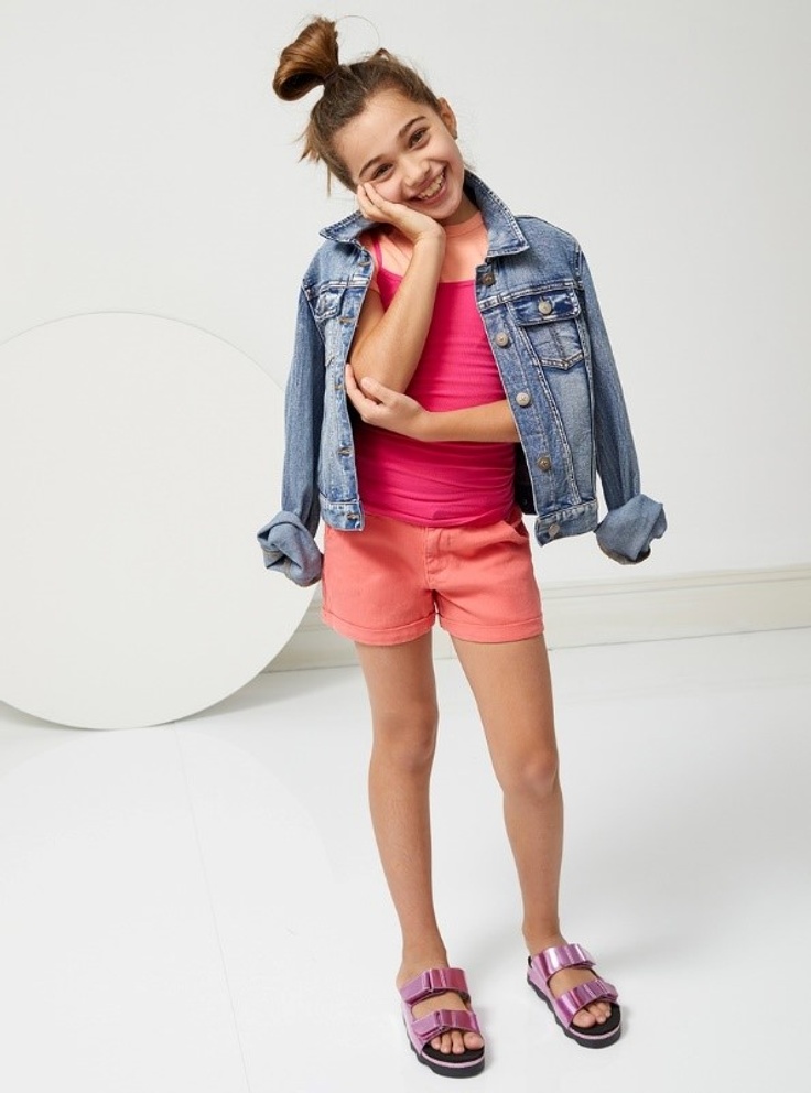 4 of the Best Summer Colors for Your Little Girl