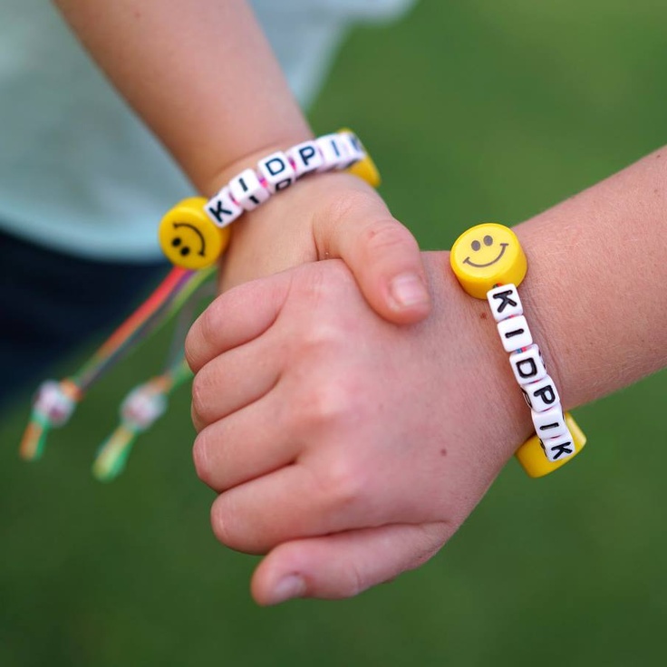 Custom Beaded Camp Friendship Bracelet Personalized Custom -    Friendship bracelets with beads, Pony bead bracelets, Cute friendship  bracelets