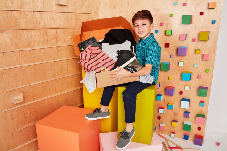 boy with kidpik clothes subscription box