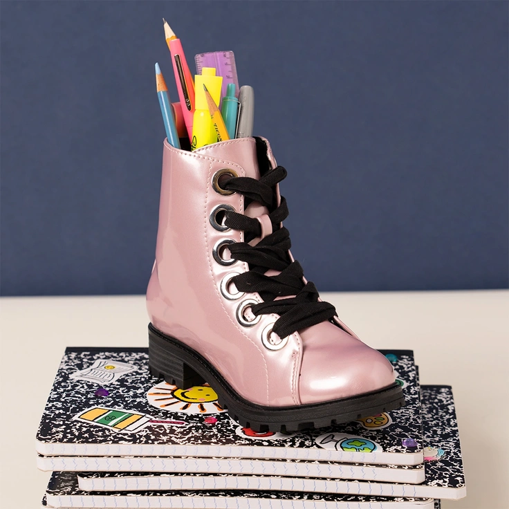 The Ultimate Guide to Back to School Shoe Trends 2023